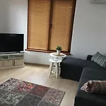 Willy Villy's Home- * צ'פלארה