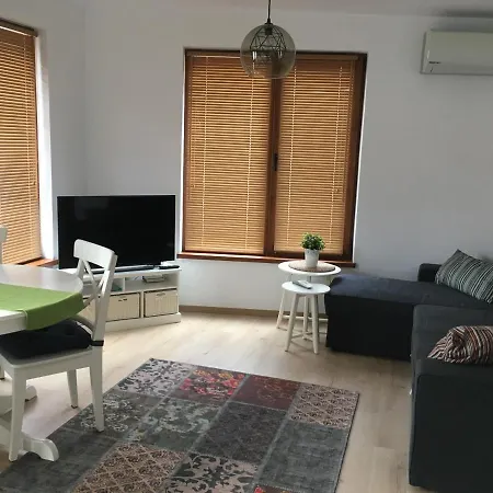 Willy Villy's Home- *