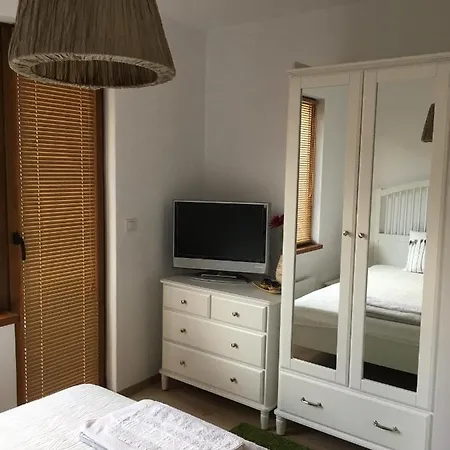 Willy Villy's Home- Daire Chepelare